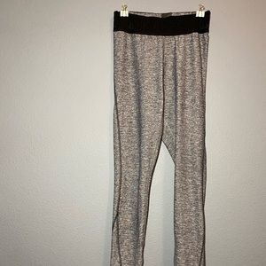 Victoria’s Secret/ Pink Grey Leggings